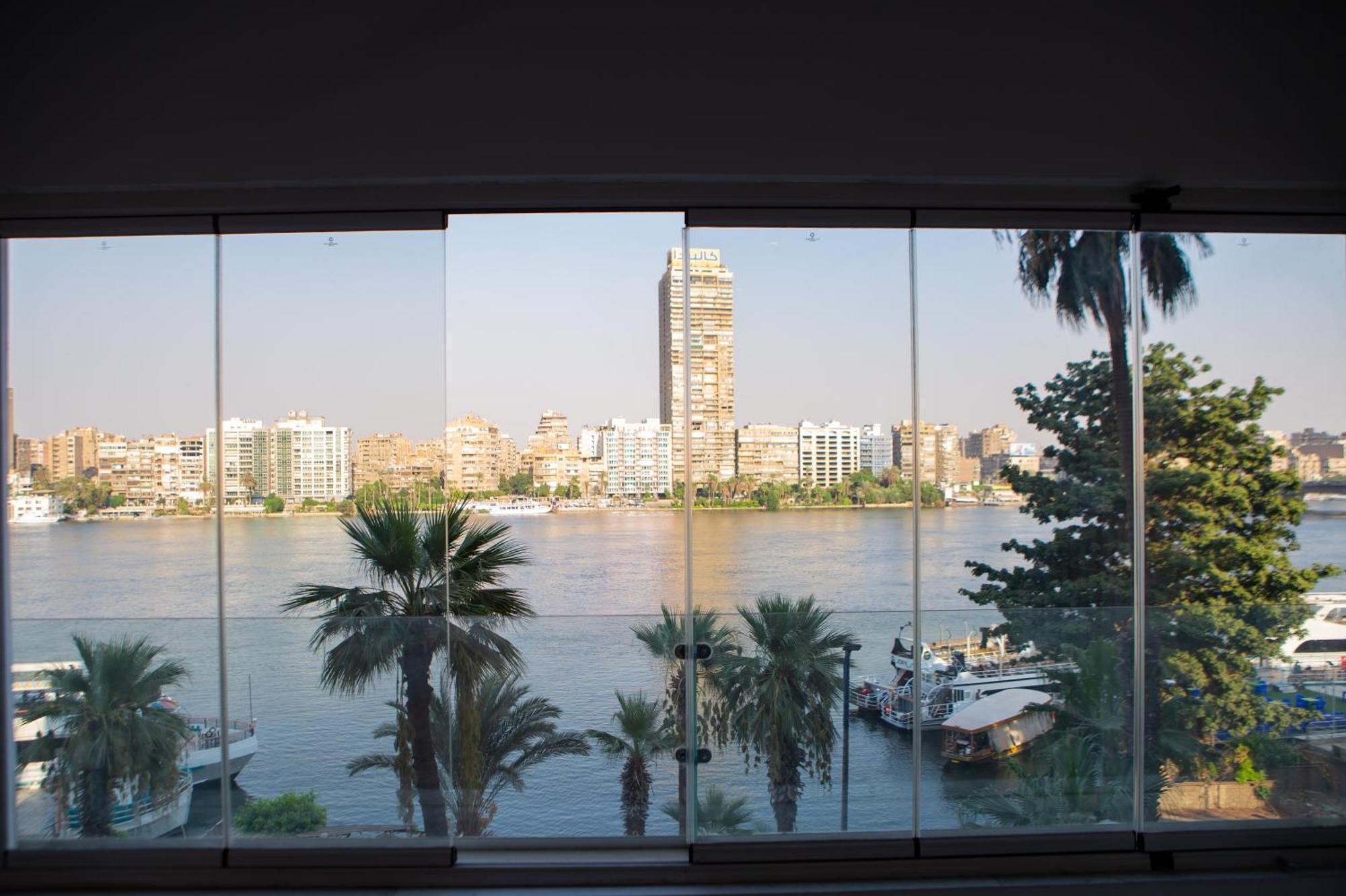 Luxurious 3br With Stunning Nile Views