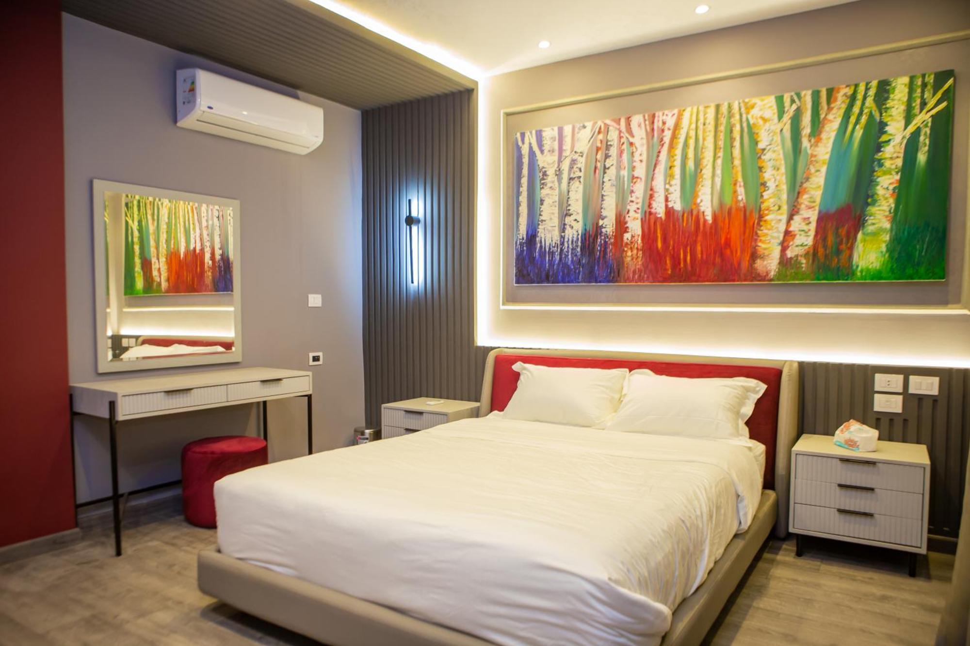 Luxurious 3br With Stunning Nile Views Apartment