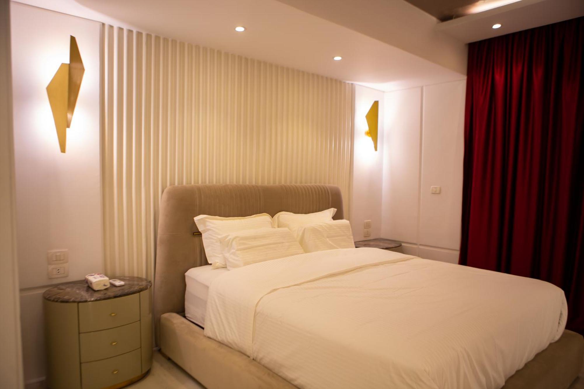 Luxurious 3br With Stunning Nile Views